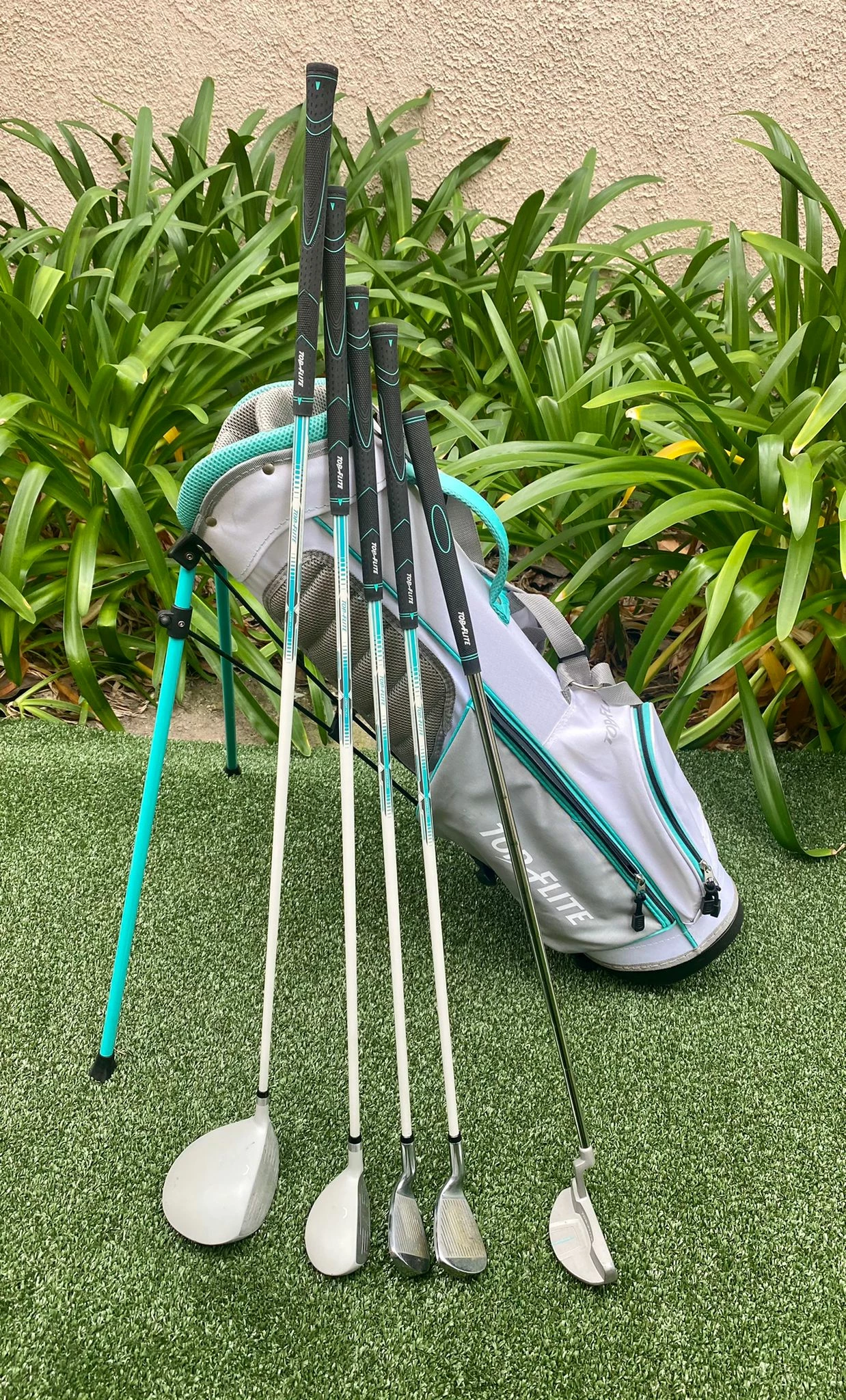 Www.chipnputt.com Top Flite Junior Girls Golf Set, Driver, Hybrid, Irons, Putter, 5 Way Bag, Great! - Image 5