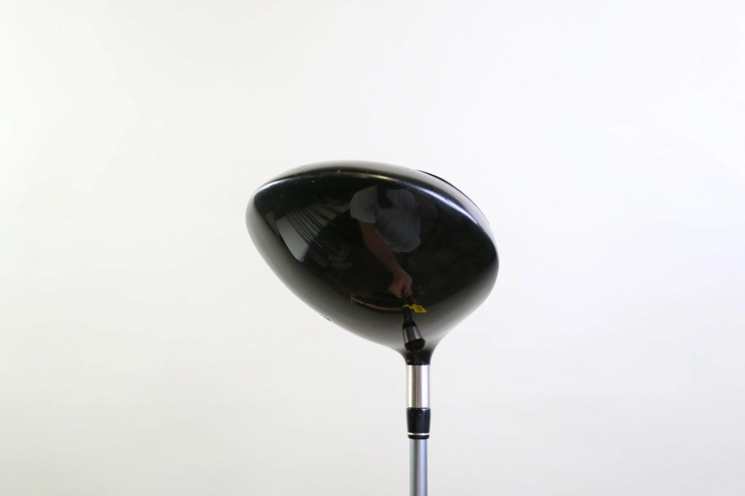 TaylorMade R580 XD Driver - Right-Handed - 9.5 Degrees - Stiff Flex - Image 4