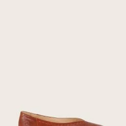 The Frye Company Claire Flat